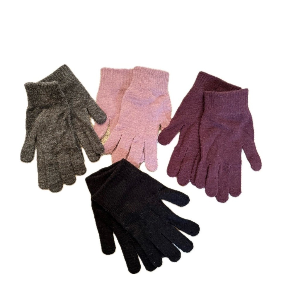 4 pair Knit Gloves w/Bonus Scarf